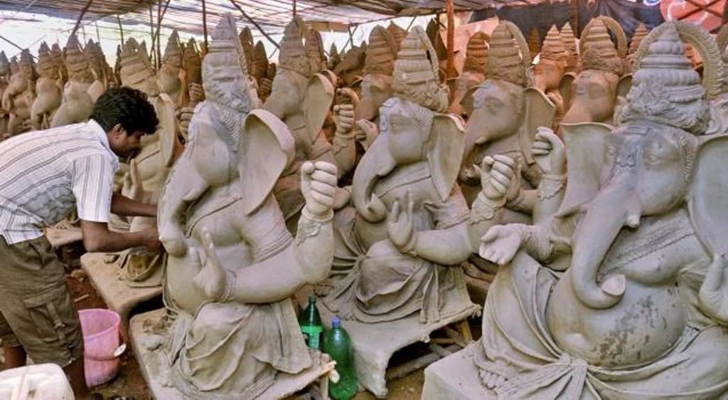 Clay-Ganesh-Idols-1024x562